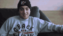 Mac Miller fazendo joinha